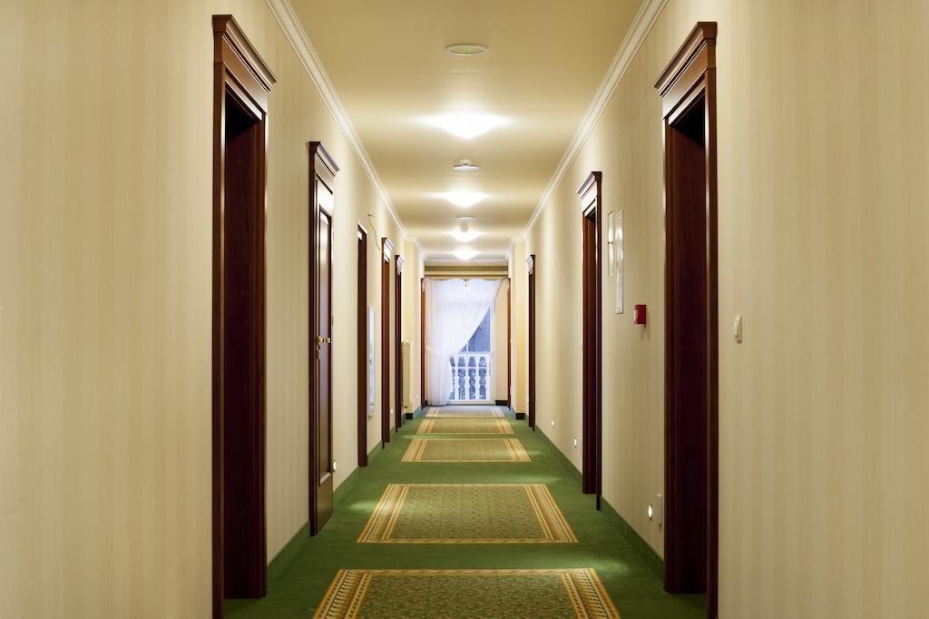 Resort De Esperanto Sanatorium Uzdrowiskowe Душники-Здруй Екстер'єр фото